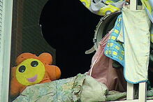 Janelas estão com vidros partidos 