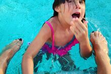 A pequena Caetana, filha de Fernanda Serrano