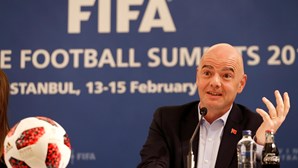 Presidente da FIFA pede que se "proteja a saúde" dos jogadores nos jogos de apuramento para o Mundial2022