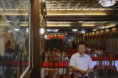 King Long, aberto há mais de 45 anos junto à Travessa Alferes Malheiro, no Porto