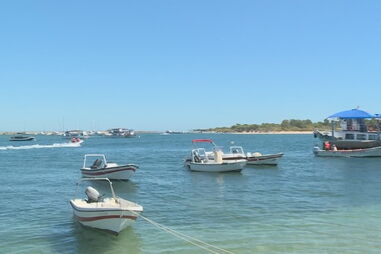 Jovem de 20 anos atingida por embarcação enquanto praticava mergulho no Algarve