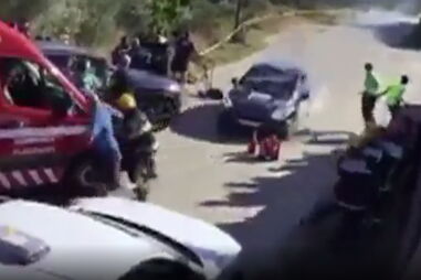 Violento despiste de carro de competição no Rali Alto Tâmega faz sete feridos