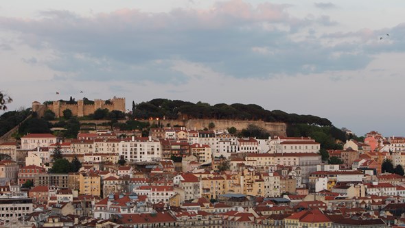 Câmara de Lisboa aprova proposta para impedir despejos de pessoas acima dos 65 anos