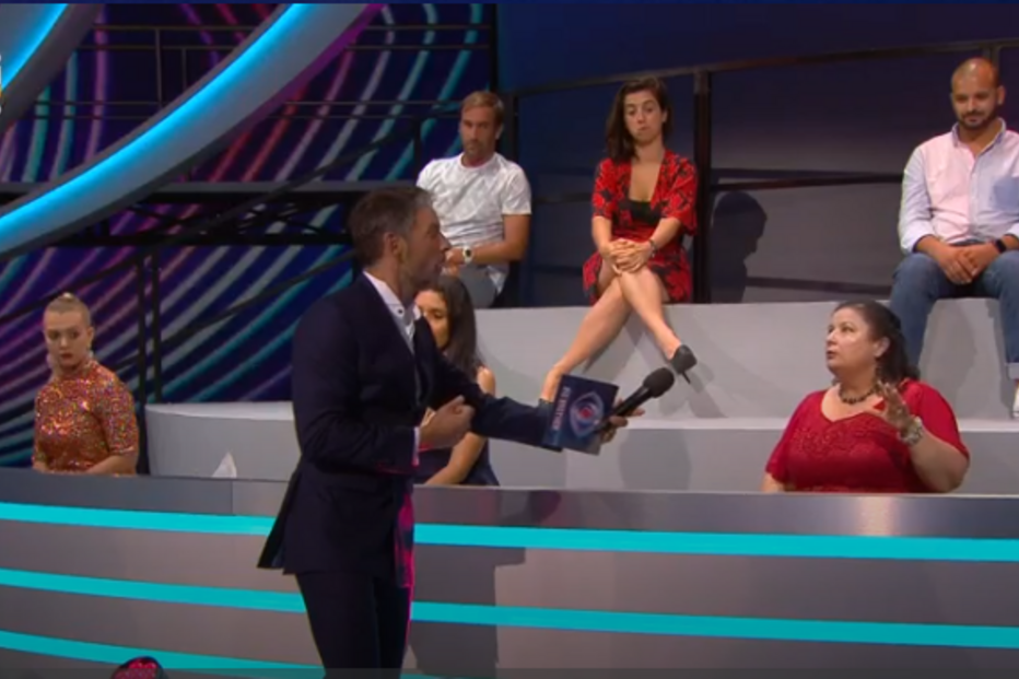 Cláudio Ramos conversa com a mã