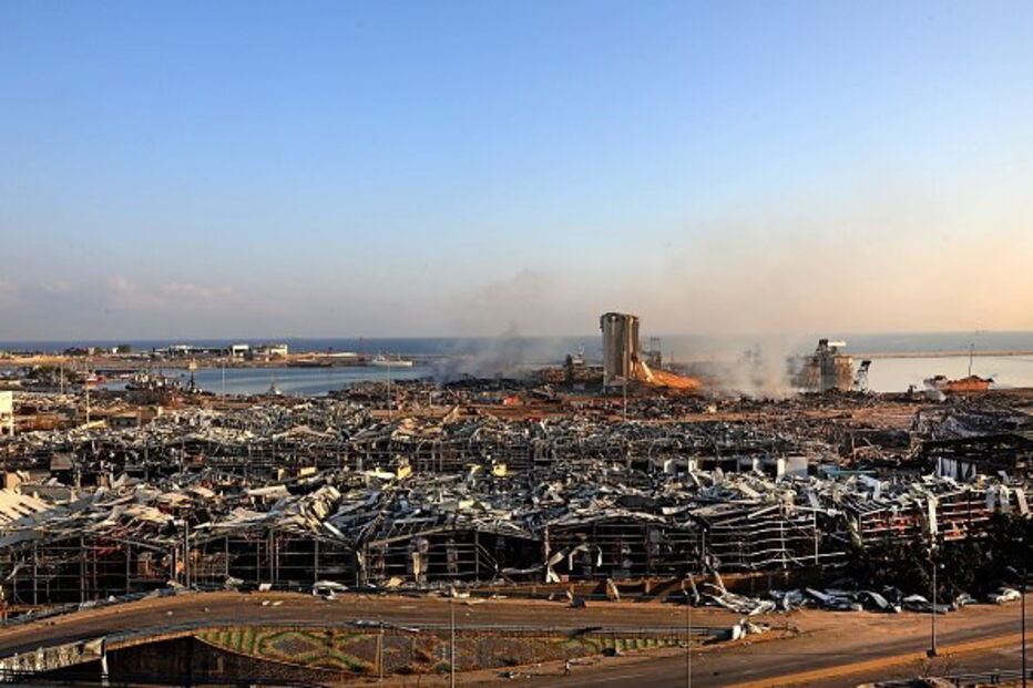 Cidade de Beirute destruída após explosões