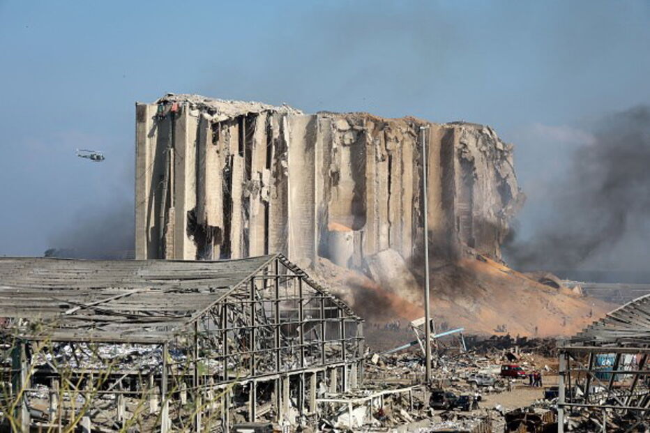 Cidade de Beirute destruída após explosões