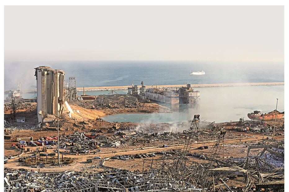 Imagem COR - JORNAL 15 018-P04-05-Correio da Manha.jpg (6398099) (Milenium)