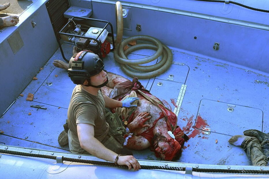 Trabalhador do porto de Beirute foi resgatado com vida