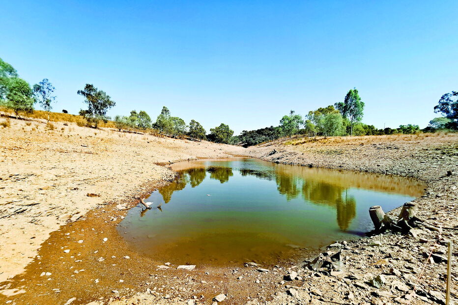 A barragem da Vigia, no Redondo, é uma das que estão com menos água neste verão  