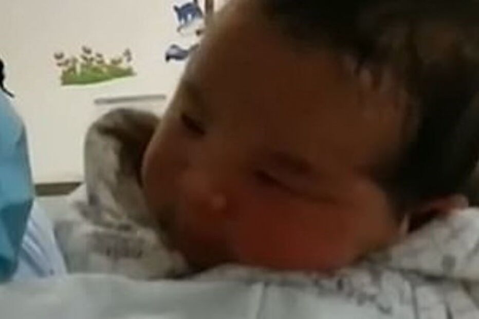 Mãe abandona filho bebé com um dia de vida por 