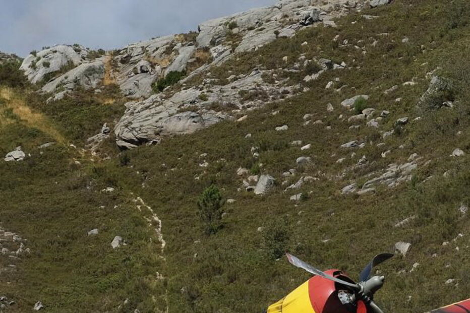 Canadair cai no Gerês