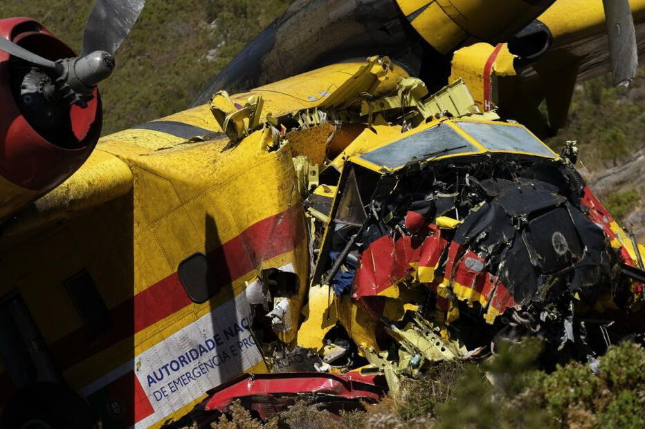 Canadair cai no Gerês