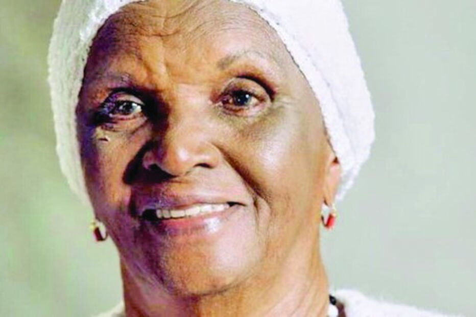 Chica Xavier (1932-2020)