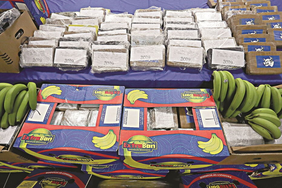 Contentor de bananas tinha droga