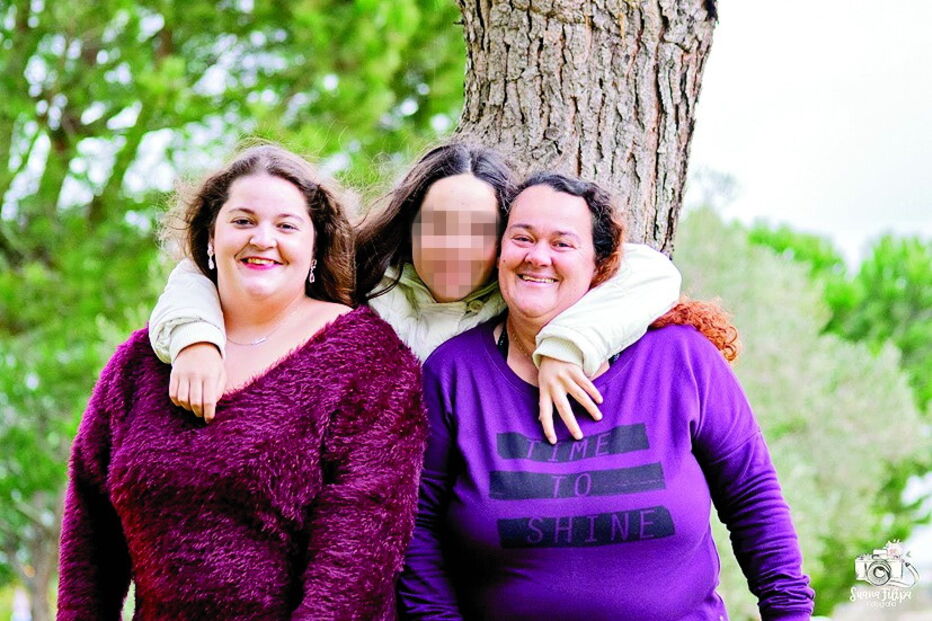 Tânia e Nair, de 21 e 14 anos, ficam órfãs de mãe 