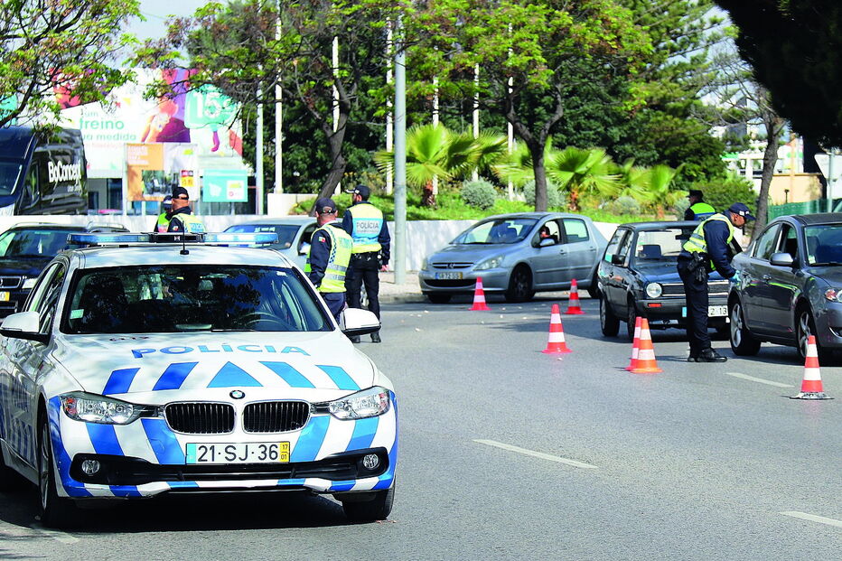 PSP foi alertada depois da vítima ter conseguido fugir a alta velocidade para a zona do centro comercial Fórum Algarve 