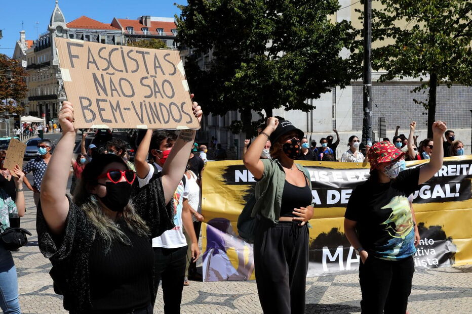 Centenas manifestam-se em Lisboa contra crescente à-vontade da extrema-direita