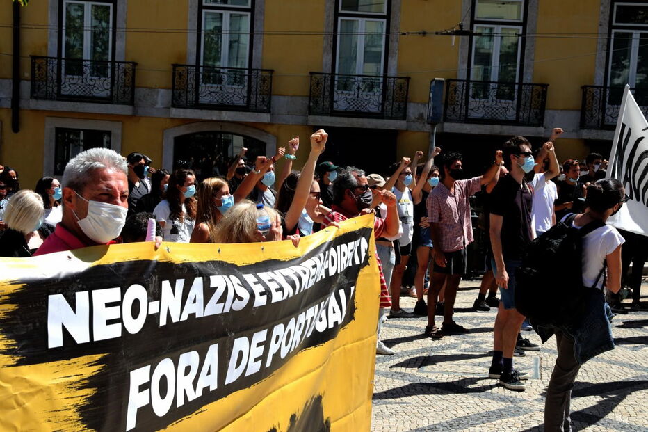 Centenas manifestam-se em Lisboa contra crescente à-vontade da extrema-direita