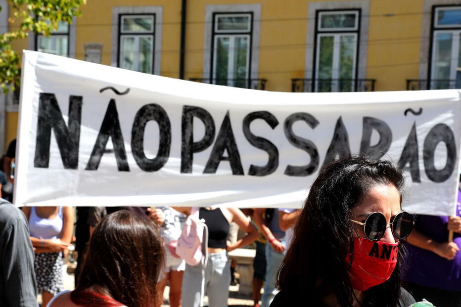 Centenas manifestam-se em Lisboa contra crescente à-vontade da extrema-direita