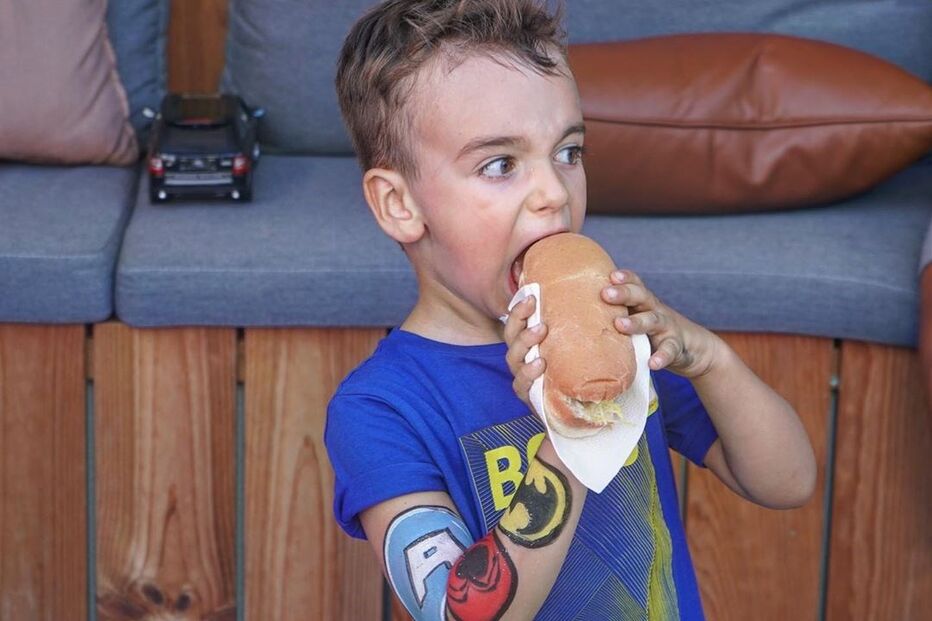 Pedro, filho de Rui Patrício e Vera Ribeiro