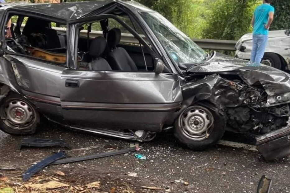 Acidente aparatoso com cinco carros faz sete feridos em Paredes