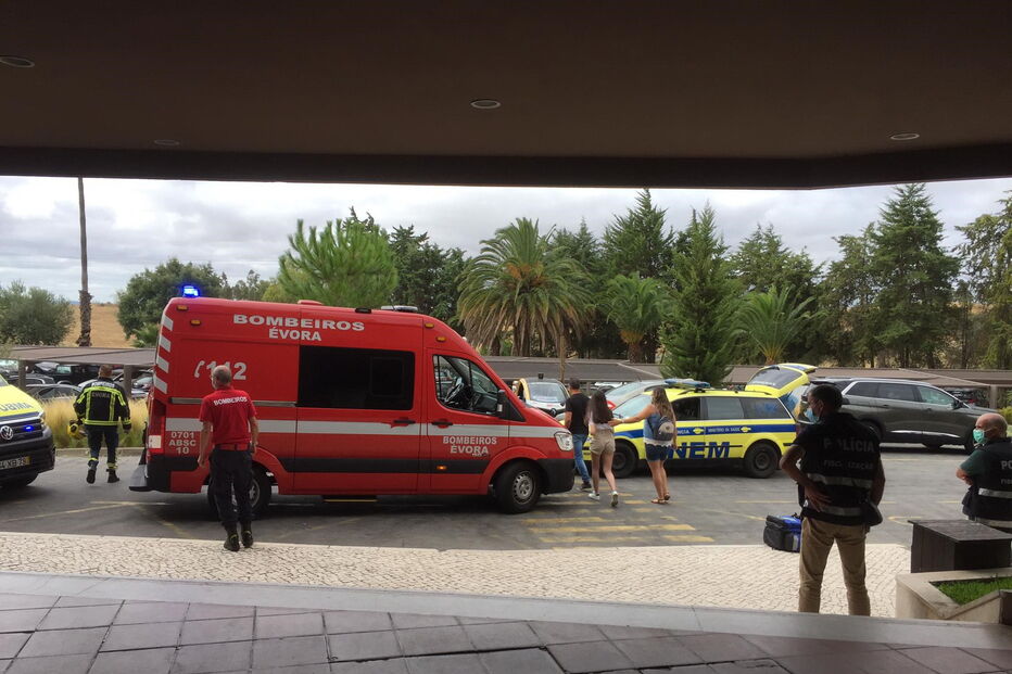 Parede de hotel cai em Évora e provoca pelo menos quatro feridos