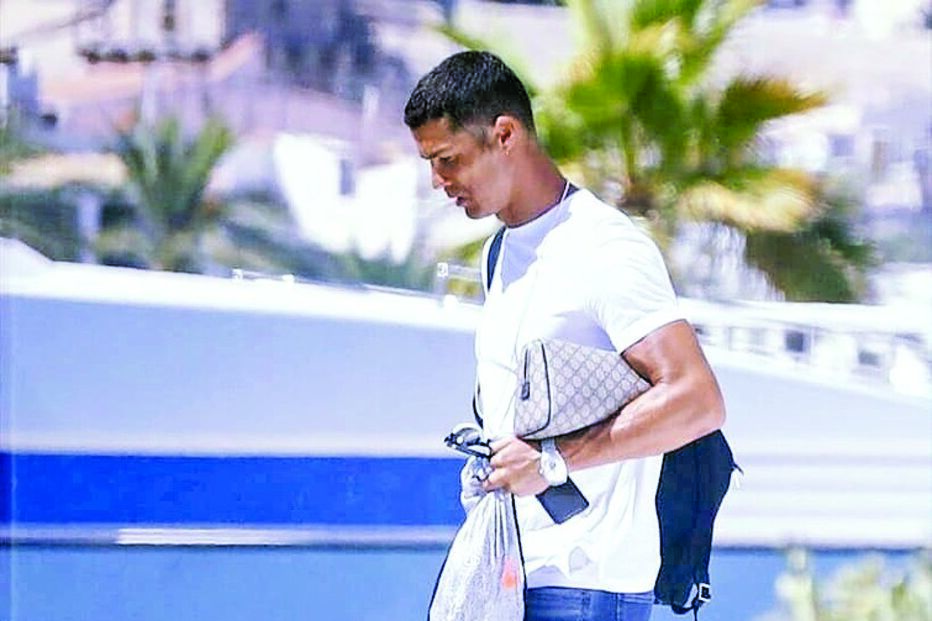 Ronaldo viajou por Espanha e agora está em Portugal 