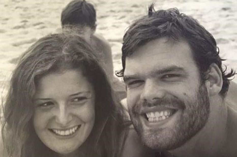 Maria com o falecido namorado, Salvador.jpg