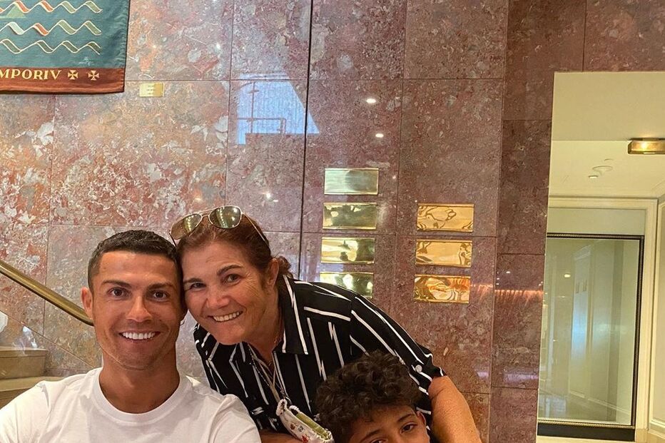 Dolores Aveiro com Cristiano Ronaldo e Cristianinho