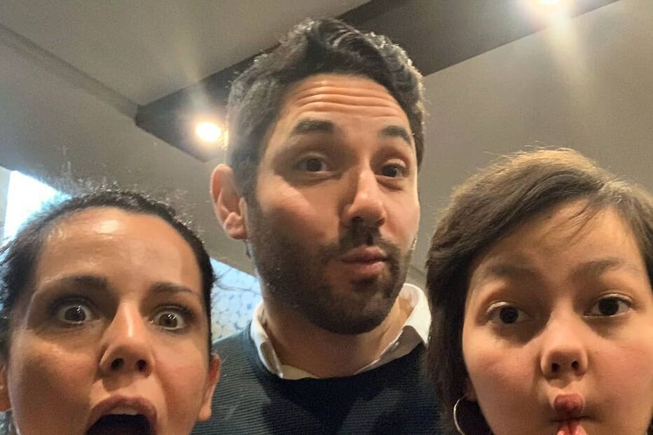 Sara Norte com a irmã Beatriz e o padrasto João Ricardo