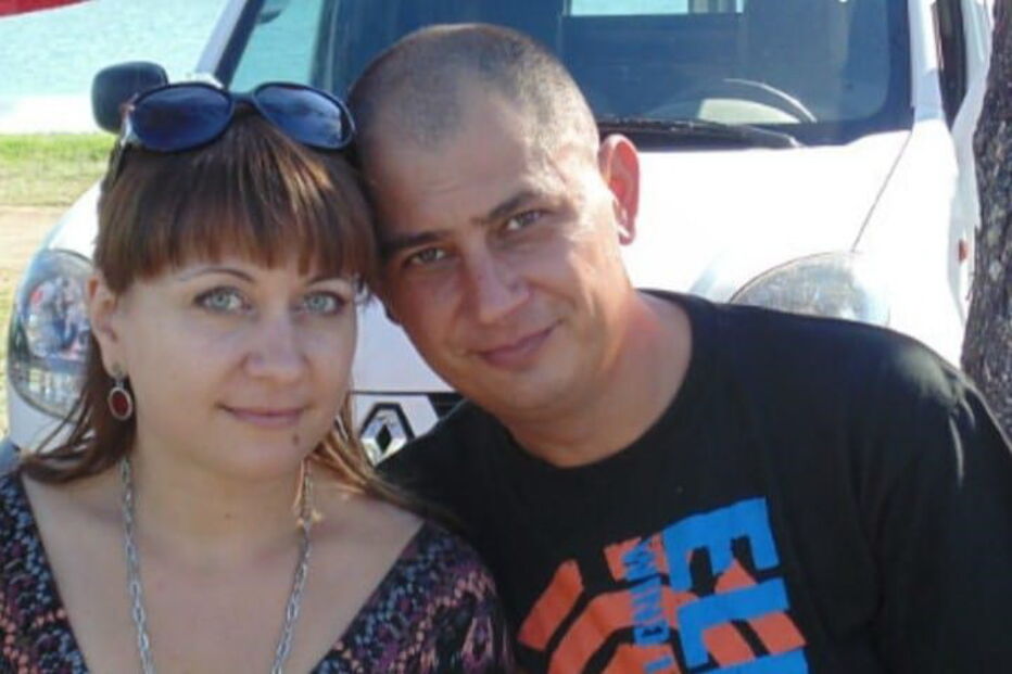 Ludmila morreu vítima da Covid-19. Trabalhava no lar de Reguengos de Monsaraz. Adrian chora a morte da mulher e teme pelo futuro. Tem três filhos para criar  