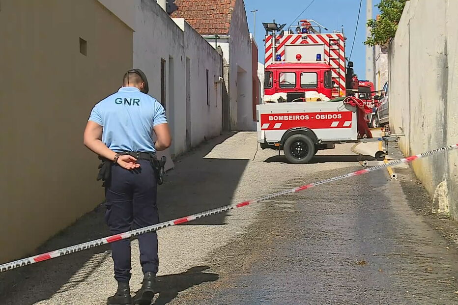 bombeiros, resgate, autoridades