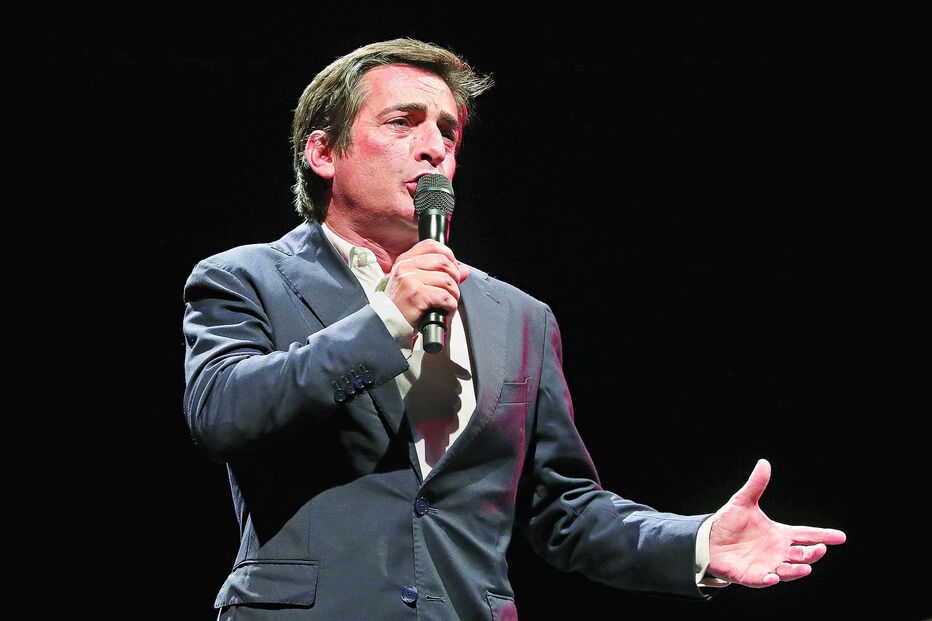 Camané vai atuar a solo e com Mário Laginha 