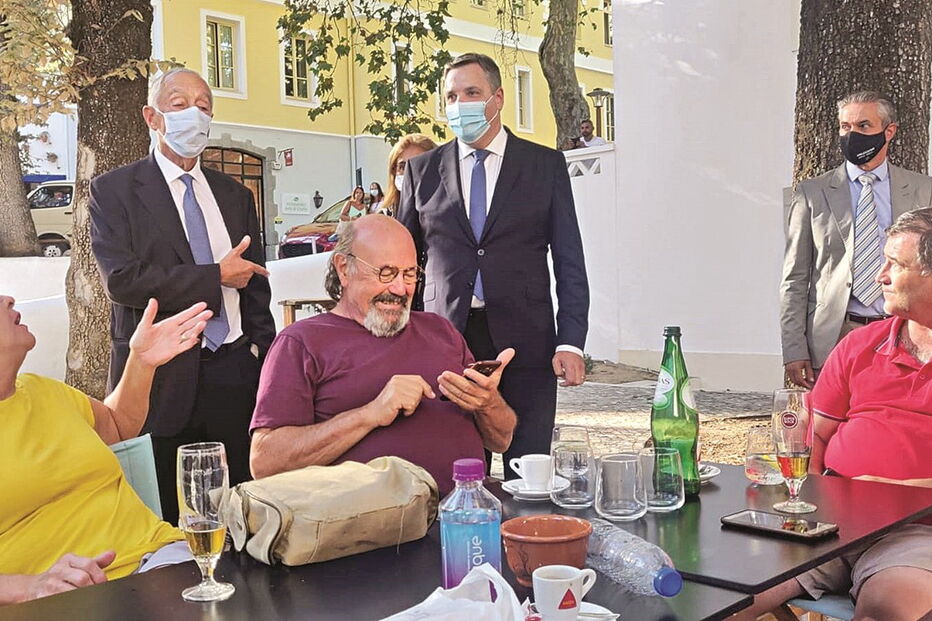 Presidente da República visitou este domingo à tarde Caldas de Monchique e jantou, mais uma vez, com os autarcas da região do Algarve