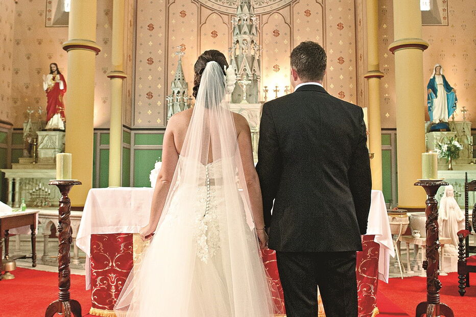 Milhares de noivos adiaram o seu casamento para o próximo ano