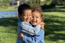 Mateo e Alana Martina