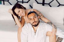 Alex Telles com a mulher.jpg