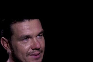 Ben emociona-se ao revelar o sonho de conduzir um camião