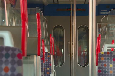 Mulher acusa revisor da CP de assédio: "Ainda bem que não está frio ou as mamocas constipavam-se"