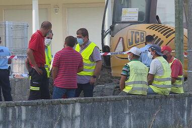 Trabalhador morre soterrado na Marinha Grande