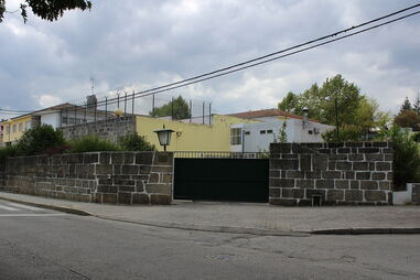 Viatura avariada pertence ao Estabelecimento Prisional de Chaves