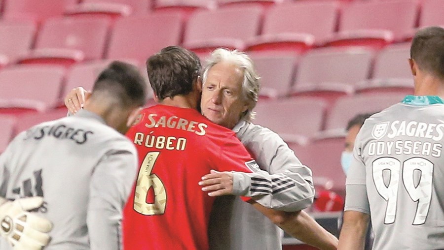 Jorge Jesus Ruben Dias - Rúben Dias marca e deixa marca ...