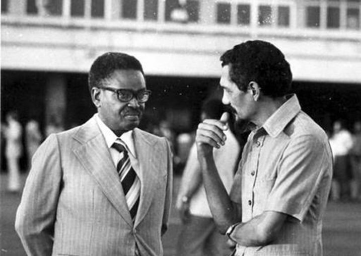 Luicio Lara com Agostinho Neto em Luanda, em 1978