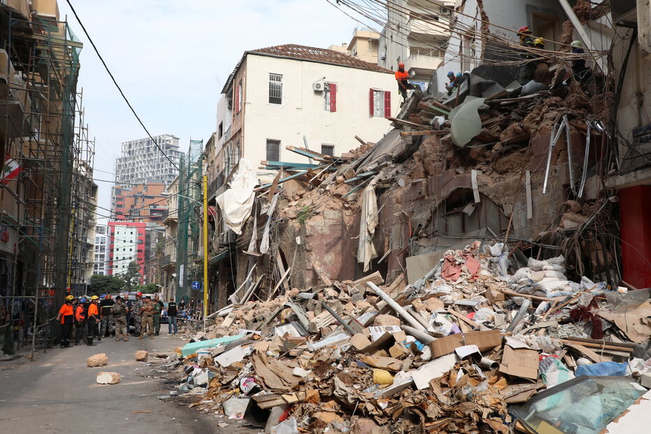 Beirute, destroços, explosão, buscas