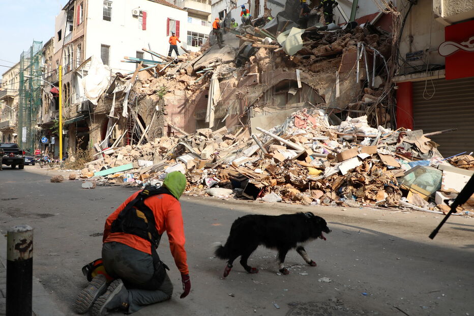 Beirute, destroços, explosão, buscas