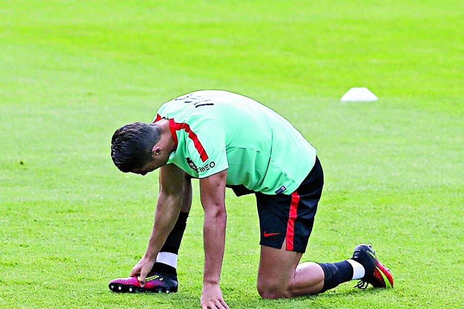 Cristiano Ronaldo está a ser tratado com antibióticos e permanece em dúvida para a 1ª jornada da Liga das Nações 