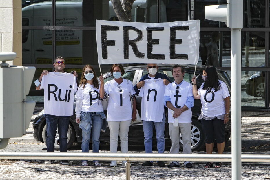 Apoiantes de Rui Pinto