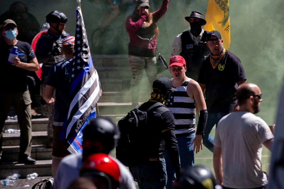 Portland, patriot prayer, extrema-direita, EUA