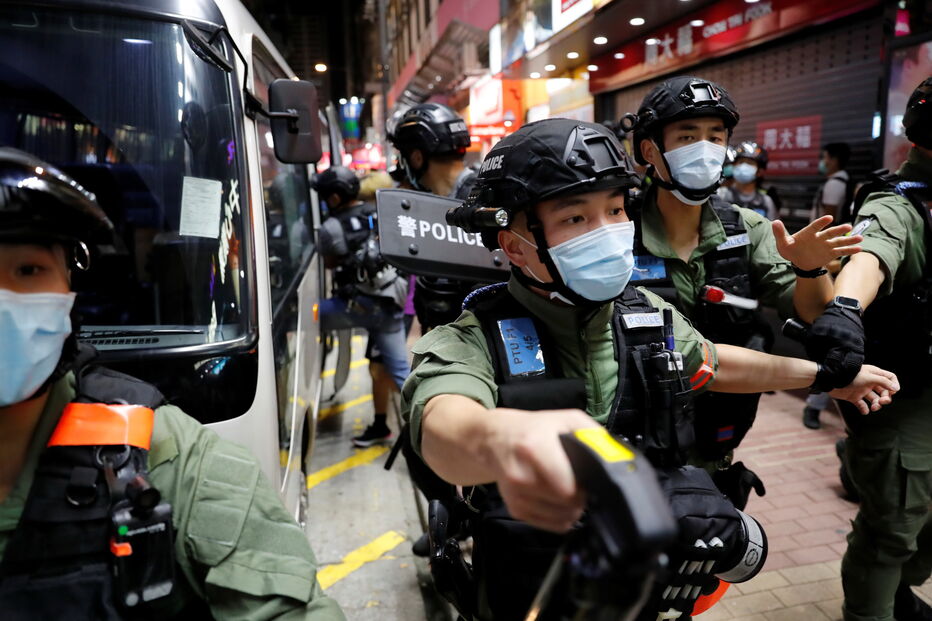 Polícia detém quase três centenas de manifestantes em Hong Kong