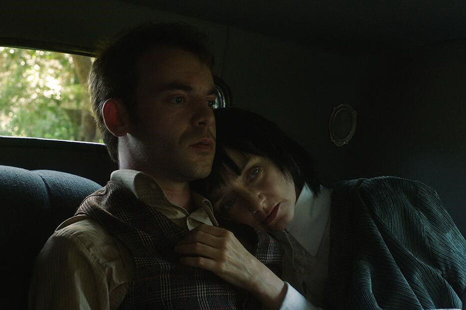 João Pedro Mamede e Maria de Medeiros em cena